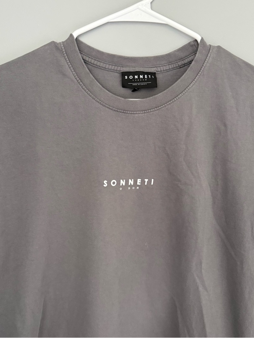 SONNETI LONDON ESSENTIAL T-SHIRT - Picture 3 of 7